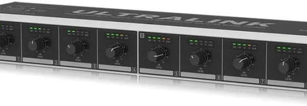 Behringer DS2800 2-In/8-Out Distribution Splitter