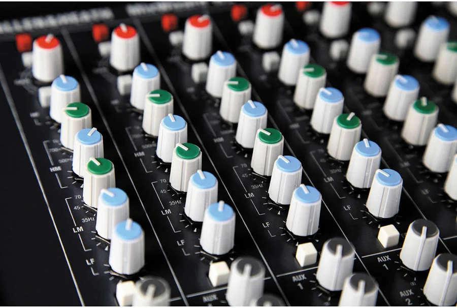 Allen & Heath MixWizard WZ4 12:2 Analogue Mixer - Image 7