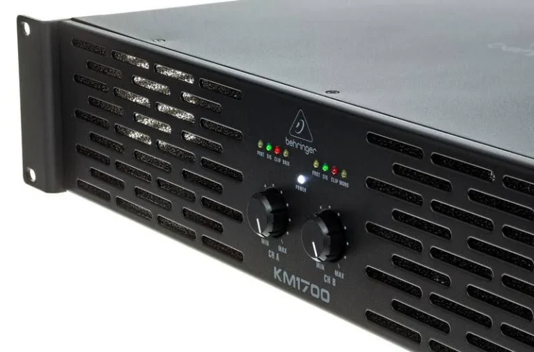 Behringer KM1700 Stereo Power Amplifier