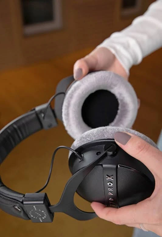 Beyerdynamic EDT 990 V Velour Replacement Ear Pads — Silver Grey - Image 5