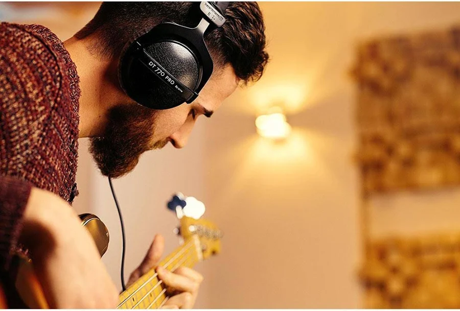 Beyerdynamic DT 770 PRO Closed-Back Studio Headphones - Image 10