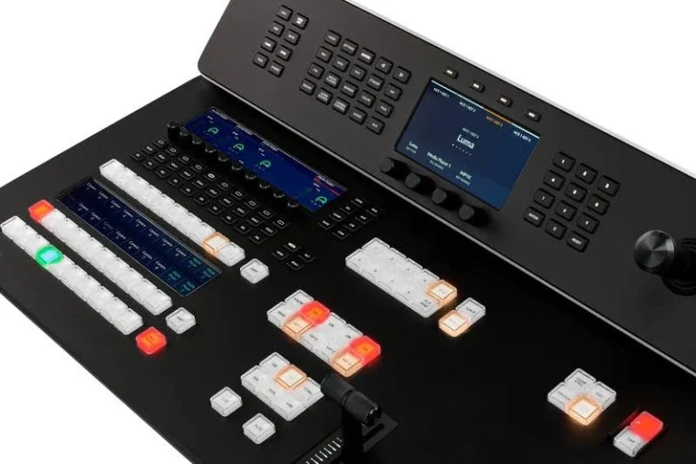 Blackmagic Design ATEM Television Studio 4K8 Live Production Switcher