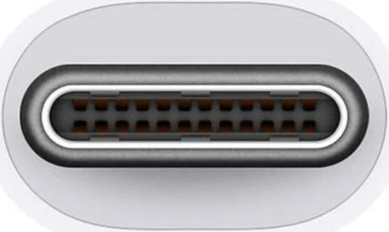 Apple USB-C Digital AV Multiport Adapter MUF82ZM/A