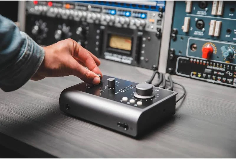 Audient ID14 MKII USB-C Audio Interface - Image 8