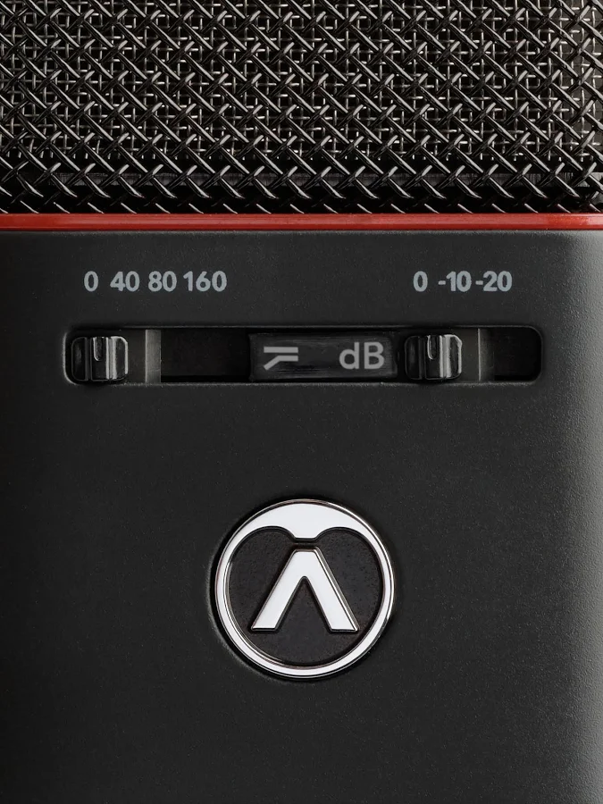 Austrian Audio OC18 Cardioid Condenser Microphone Studio Set - Image 2