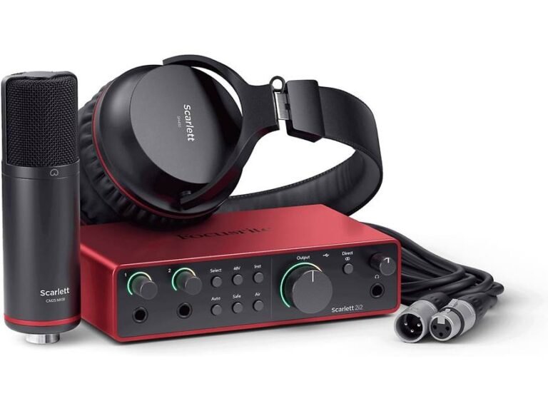 Focusrite SCARLETT 2I2 STUDIO 4th Gen Recording Bundle