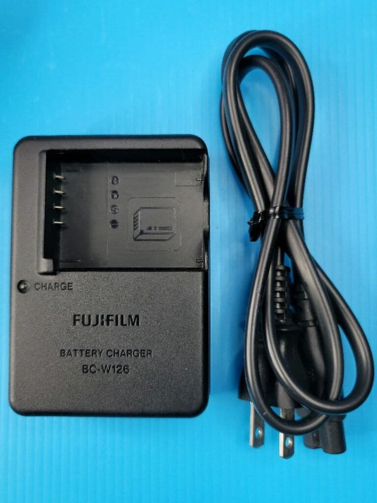 Fujifilm BC-W126 Battery Charger